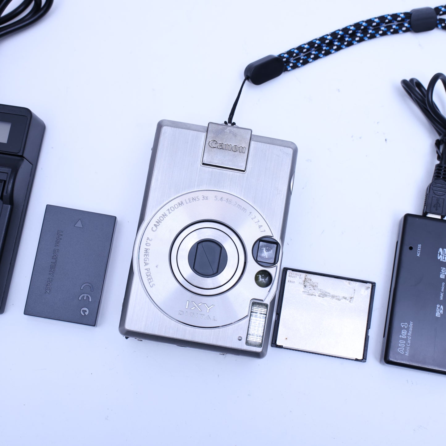 ［スマホ転送セット］Canon IXY Digital 300a コンデジ コンパクトデジタルカメラ メモリーカード等付