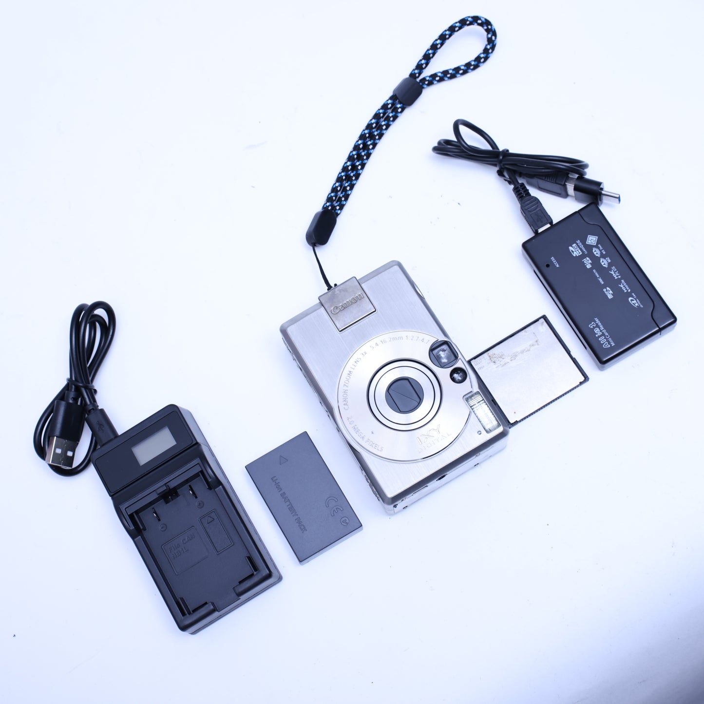 ［スマホ転送セット］Canon IXY Digital 300a コンデジ コンパクトデジタルカメラ メモリーカード等付