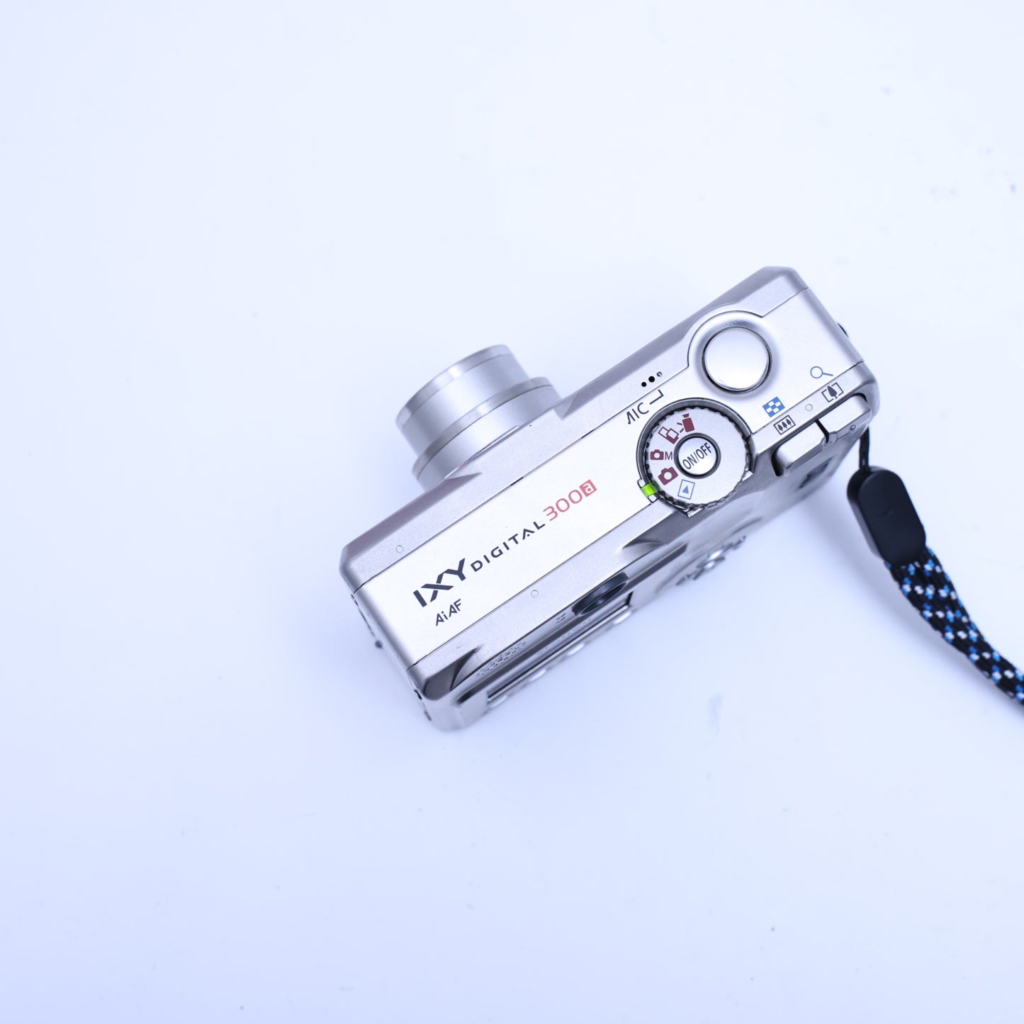 ［スマホ転送セット］Canon IXY Digital 300a コンデジ コンパクトデジタルカメラ メモリーカード等付